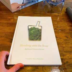 Breville Boss Blender Hardcover BOOK of Recipes M4